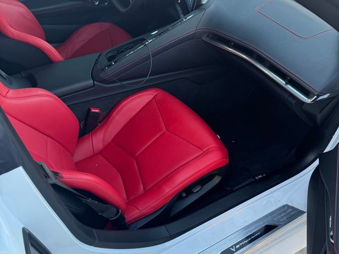 Used 2024 Chevrolet Corvette Stingray Coupe w/ Z51 Performance Package image 5