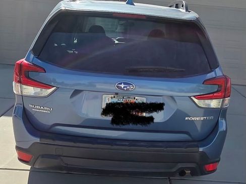 Used 2022 Subaru Forester Premium AWD/4WD image 1