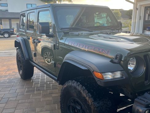 Used 2023 Jeep Wrangler Unlimited Rubicon w/ Xtreme 35 Tire Package AWD/4WD image 5