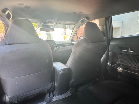 Used 2018 Toyota C-HR XLE image 12