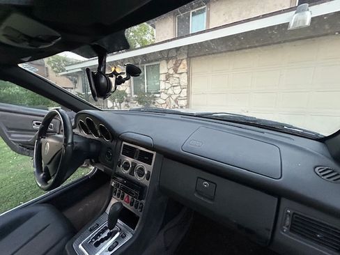 Used 2001 Mercedes-Benz SLK 230 image 9