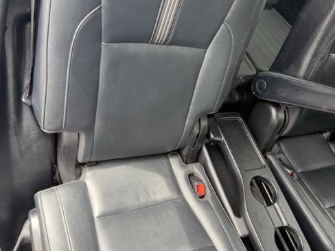 Used 2018 Toyota Highlander SE AWD/4WD image 23