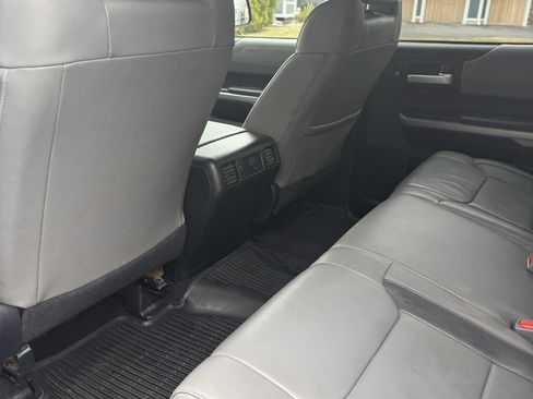 Used 2018 Toyota Tundra Limited w/ Limited Premium Package image 11