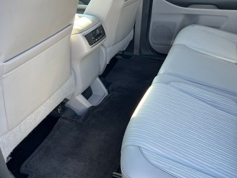 Used 2014 Toyota Highlander Plus image 11