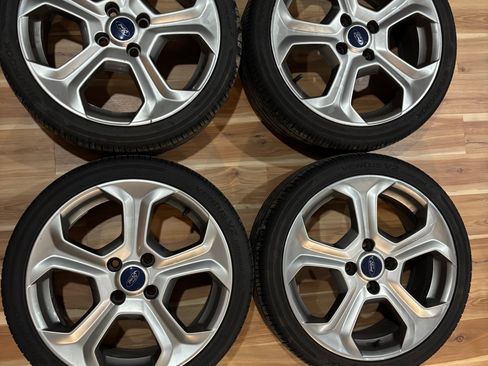 Used 2017 Ford Fiesta ST FWD image 22