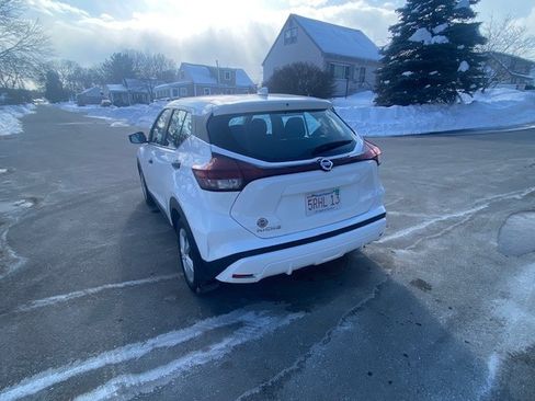 Used 2021 Nissan Kicks S w/ Interior Electronics Package image 14
