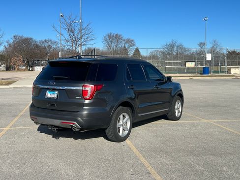 Used 2016 Ford Explorer XLT image 20