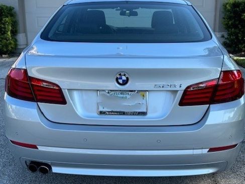 Used 2013 BMW 528i Sedan image 14