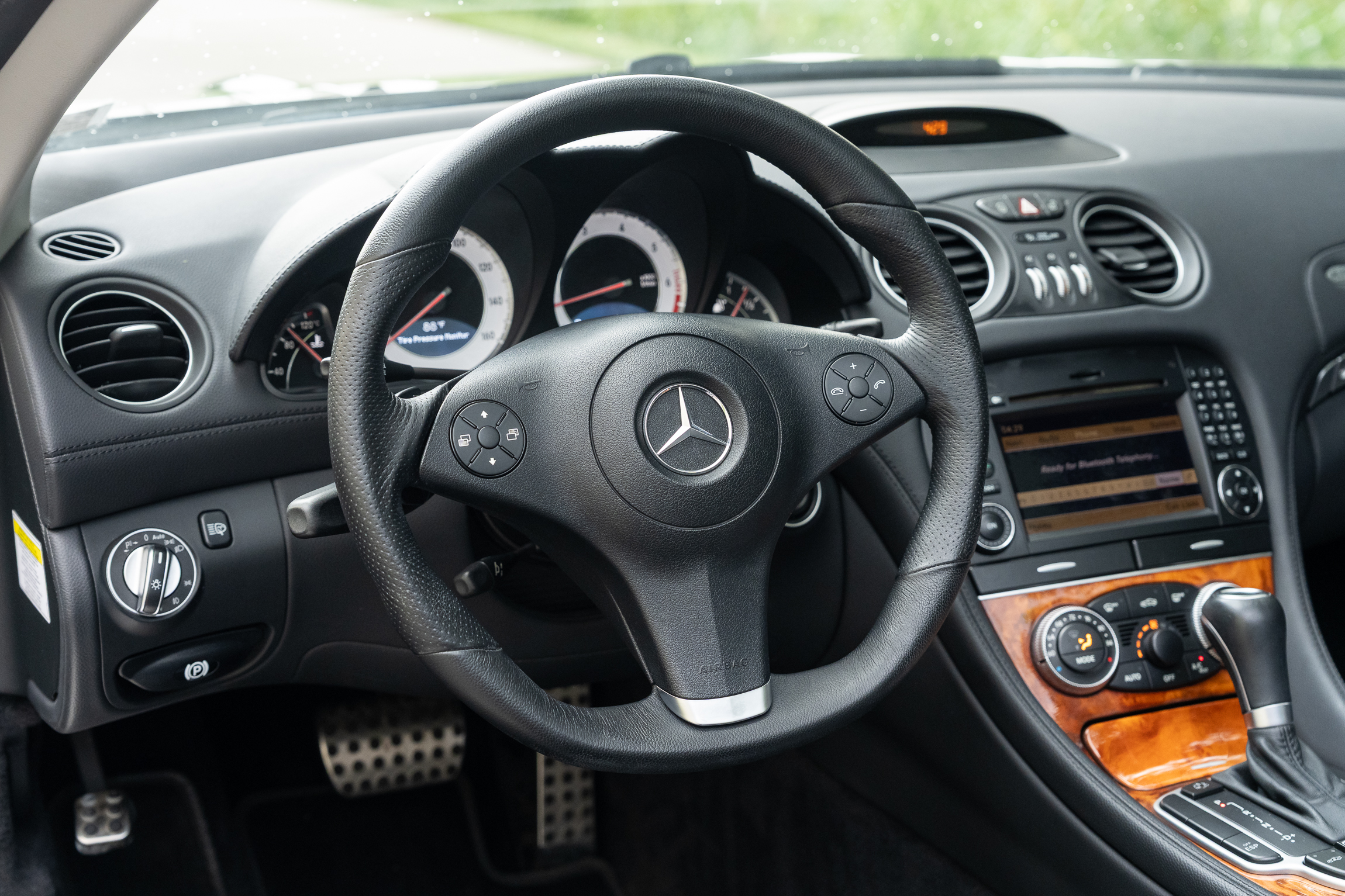 Used 2009 Mercedes-Benz SL 550 image 22