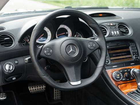 Used 2009 Mercedes-Benz SL 550 image 22