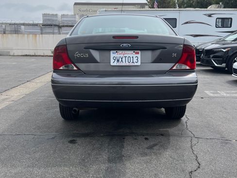 Used 2004 Ford Focus SE image 11