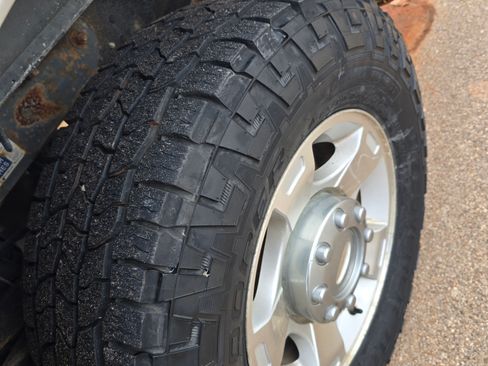 Used 2012 Ford F250 XLT w/ XLT Interior Pkg image 16