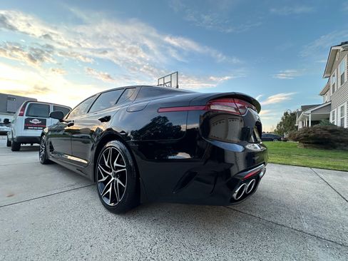 Used 2023 Kia Stinger GT-Line w/ Sun & Sound Package image 11