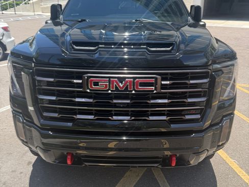 Used 2024 GMC Sierra 2500 AT4X AWD/4WD image 1