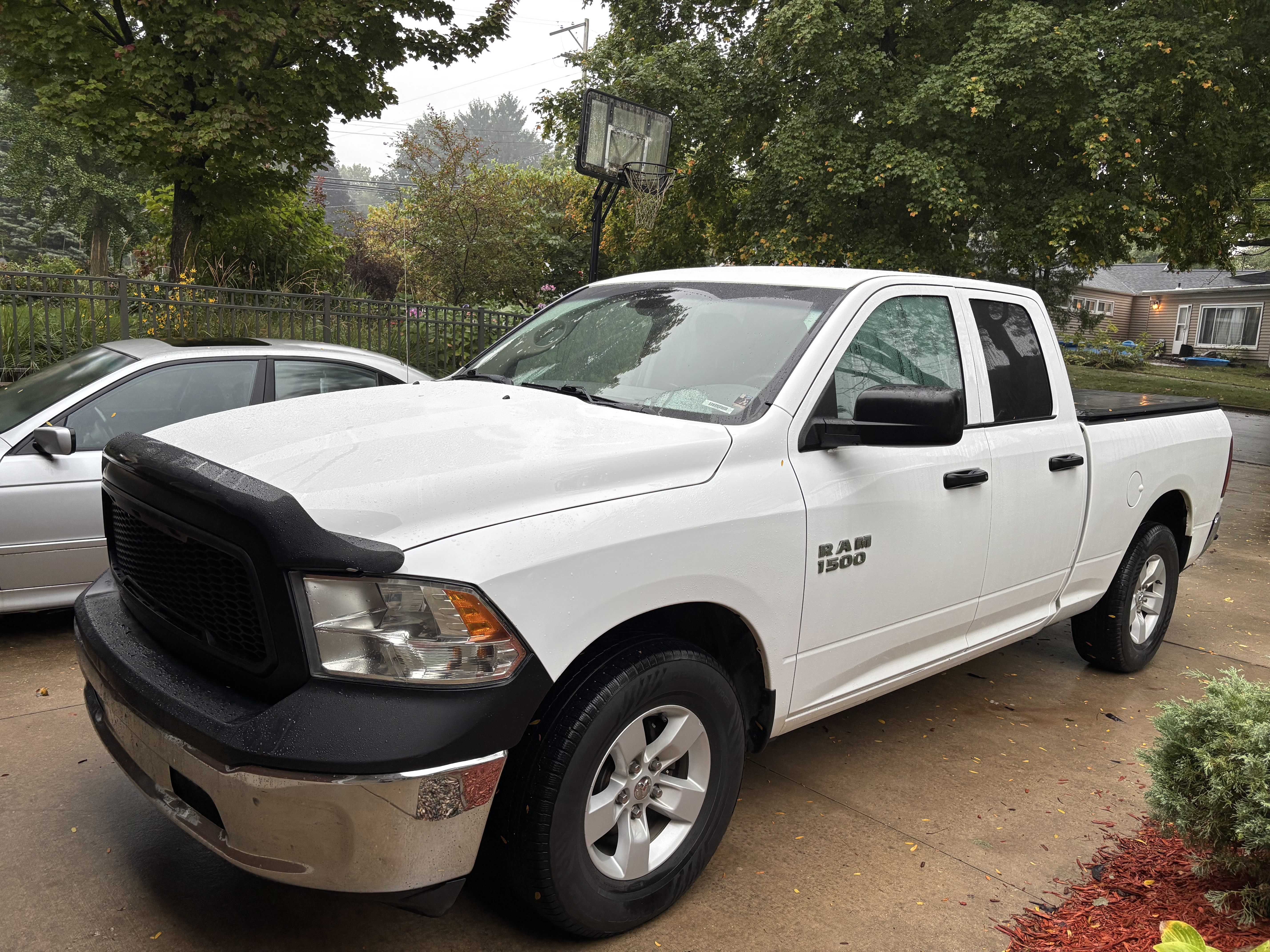 Used 2017 RAM 1500 ST w/ SXT Appearance Group RWD image 1
