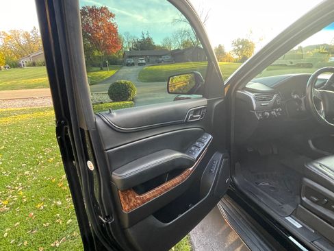 Used 2018 Chevrolet Tahoe Premier image 14
