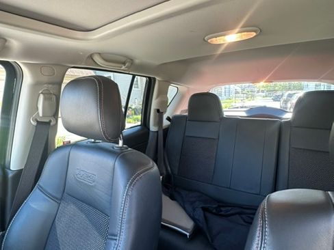 Used 2017 Jeep Compass 75th Anniversary w/ Power Value Group FWD image 11