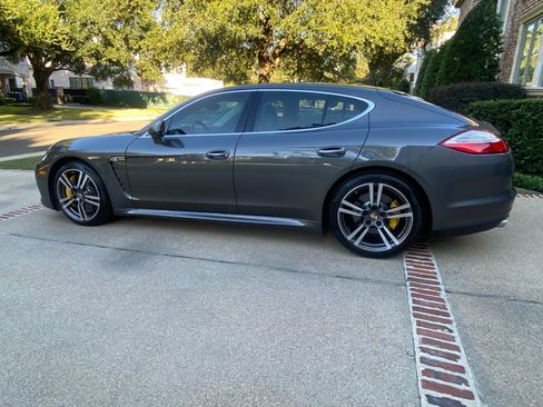 Used 2012 Porsche Panamera Turbo S image 2
