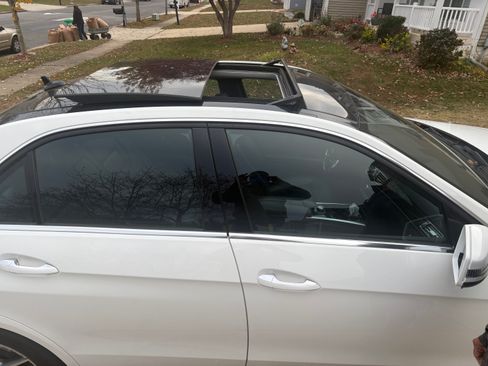 Used 2014 Mercedes-Benz E 350 4MATIC Sedan image 8