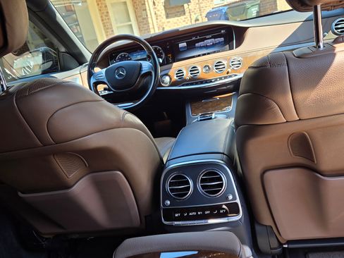 Used 2016 Mercedes-Benz S 550 4MATIC Sedan image 16
