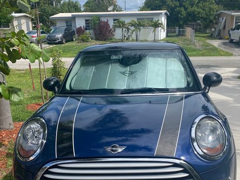 Used 2015 MINI Cooper 2-Door Hardtop FWD image 1