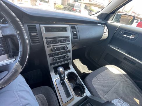 Used 2011 Ford Flex SE FWD image 10