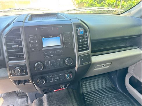 Used 2022 Ford F250 XL w/ STX Appearance Package image 8