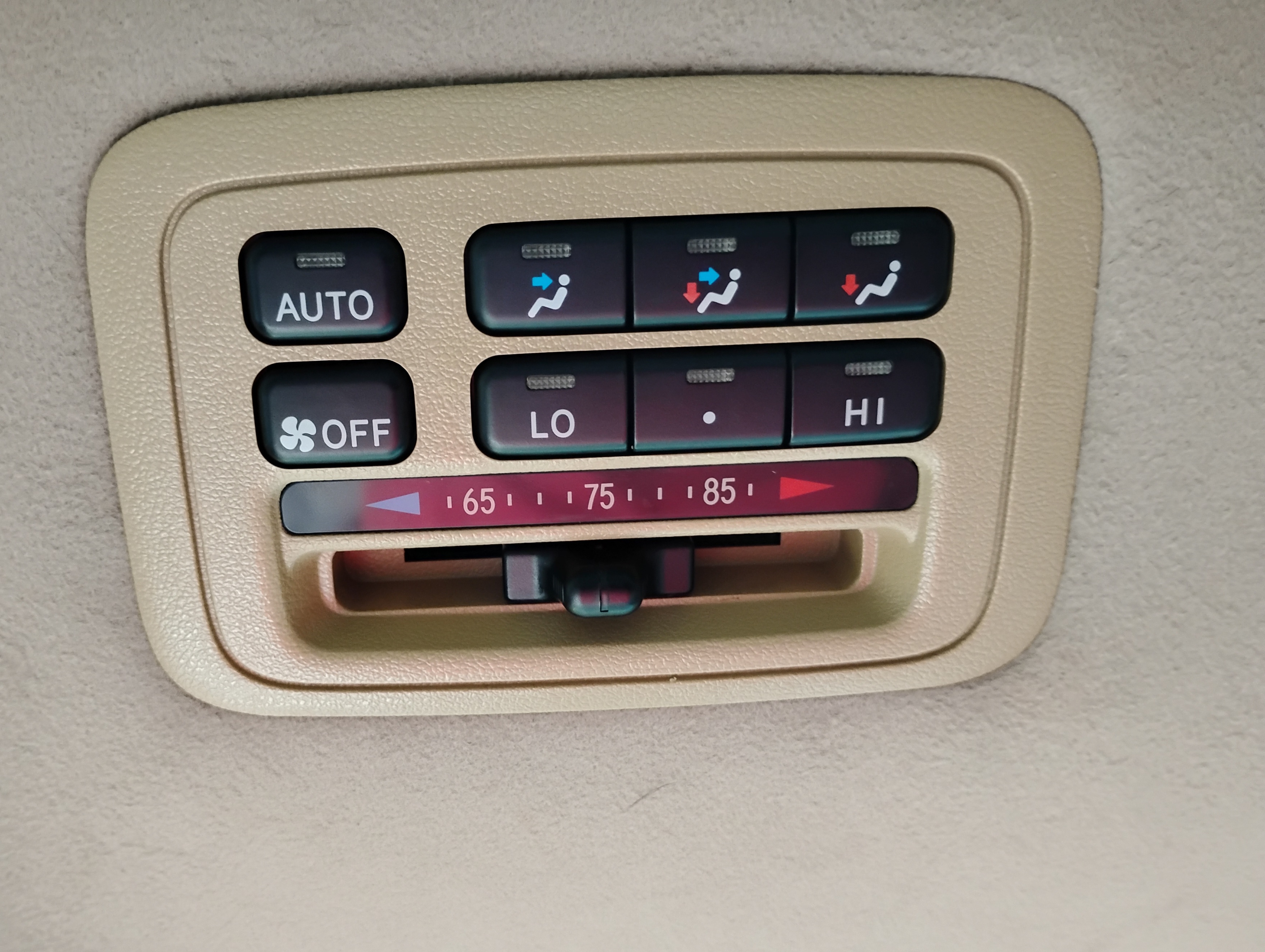 Used 2004 Lexus LX 470 4WD image 19