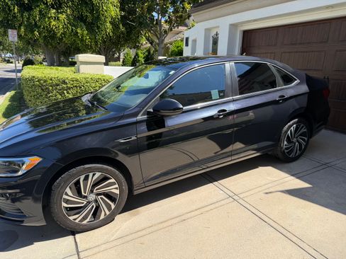Used 2020 Volkswagen Jetta SEL FWD image 4