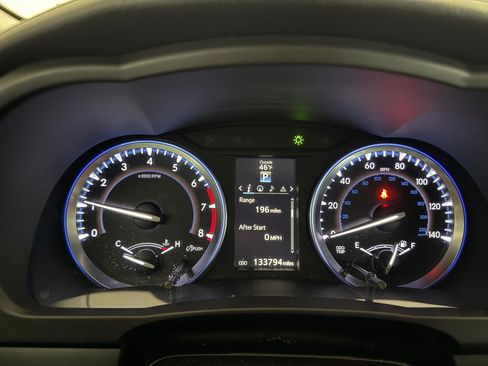 Used 2016 Toyota Highlander Limited image 4