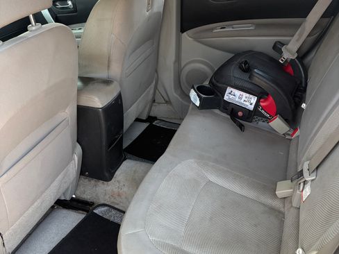 Used 2013 Nissan Rogue S w/ Special Edition Pkg FWD image 6