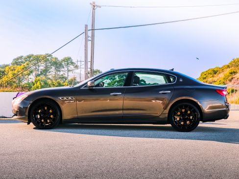 Used 2014 Maserati Quattroporte GTS RWD image 22