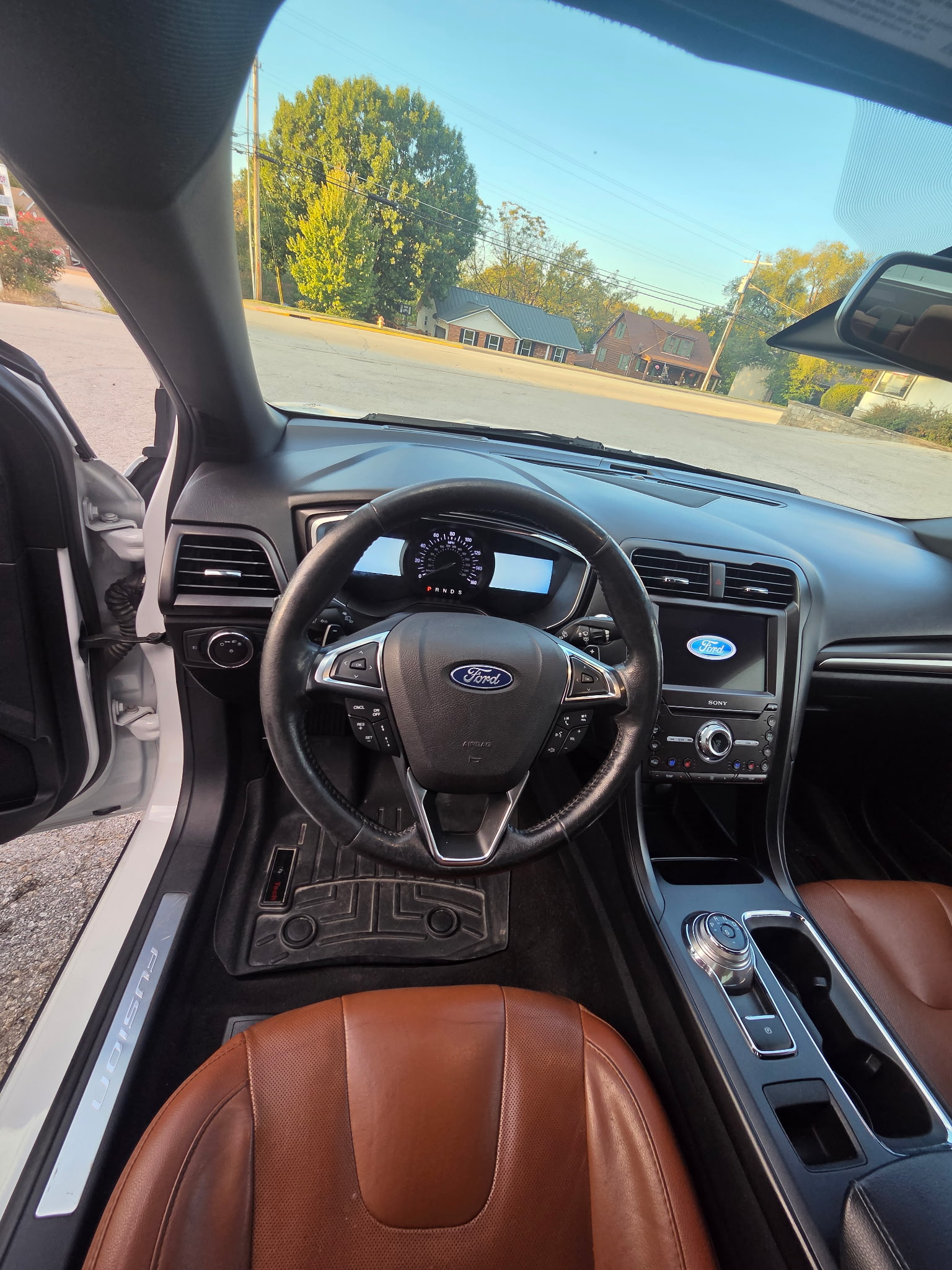Used 2019 Ford Fusion Titanium AWD/4WD image 5