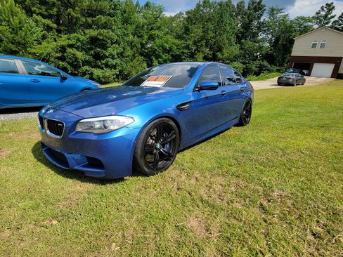 Used 2013 BMW M5 image 1