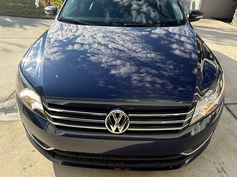 Used 2014 Volkswagen Passat 1.8T Wolfsburg Edition image 10