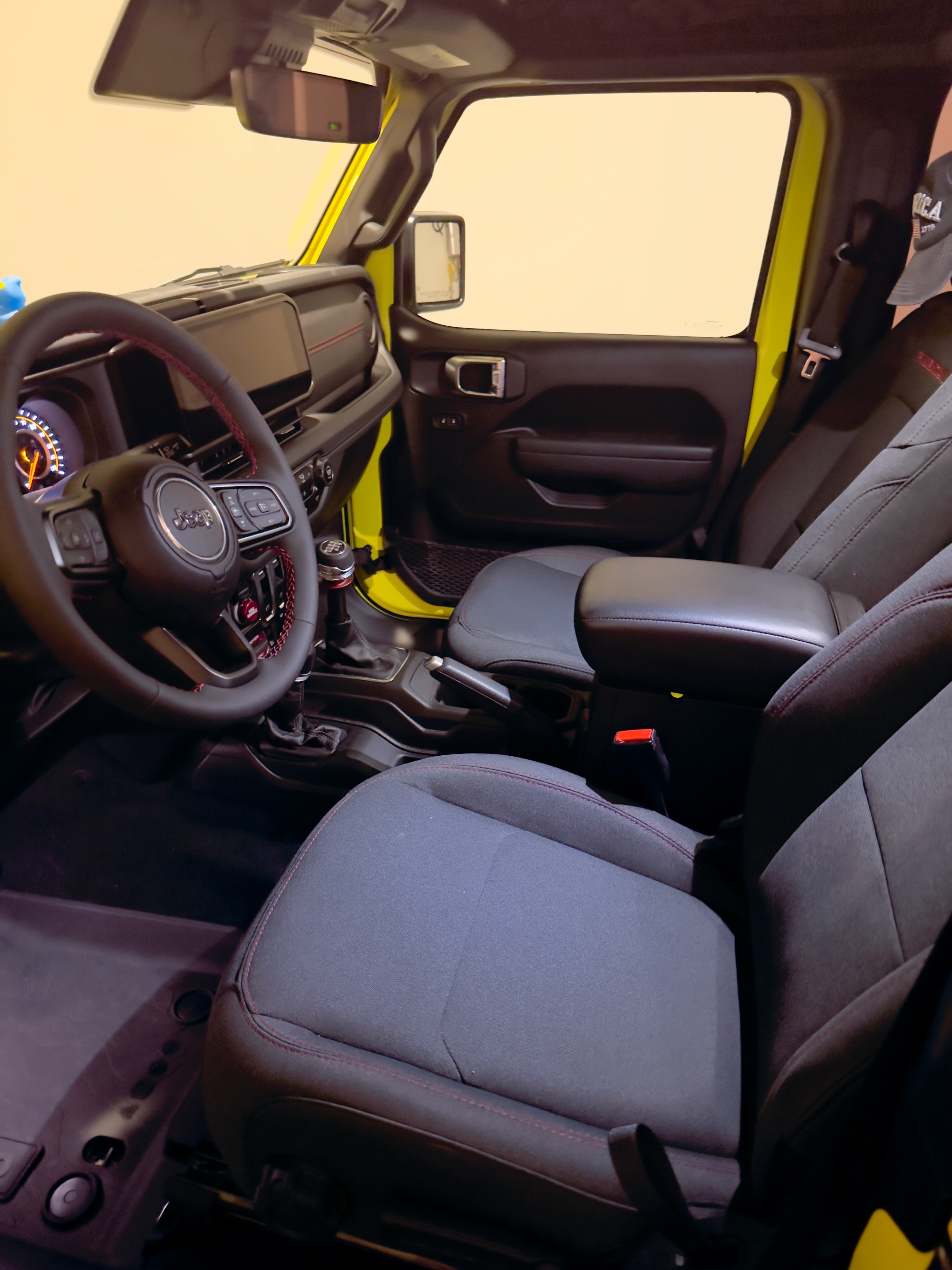 Used 2024 Jeep Wrangler Rubicon w/ Capability Package AWD/4WD image 9