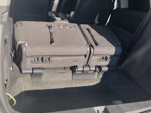 Used 2017 Honda Odyssey EX-L image 2