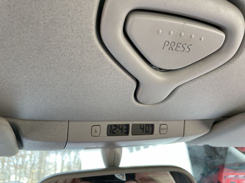 Used 2007 Volkswagen Beetle Convertible w/ Package 1 image 29