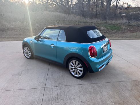 Used 2019 MINI Cooper S image 4