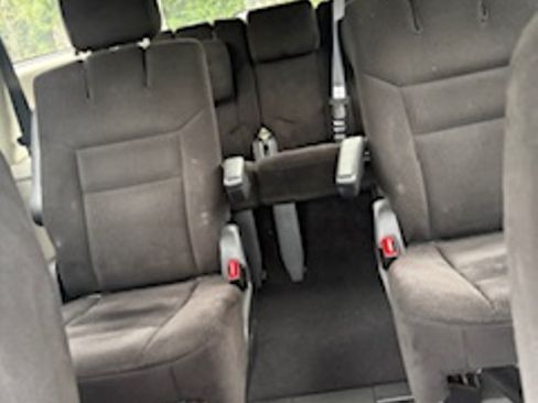 Used 2014 Dodge Grand Caravan SXT image 11