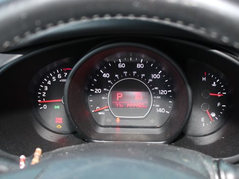 Used 2015 Kia Soul ! w/ Sun & Sound Package image 12