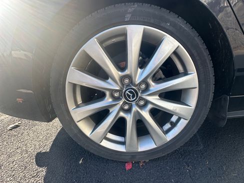 Used 2021 MAZDA MAZDA3 s image 13