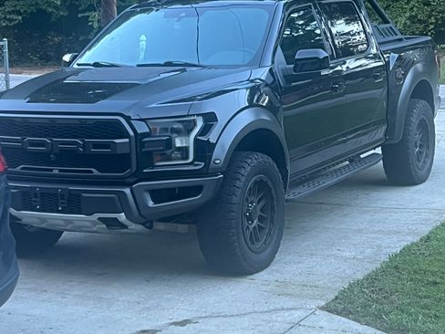Used 2019 Ford F150 Raptor w/ Equipment Group 802A Luxury AWD/4WD image 13