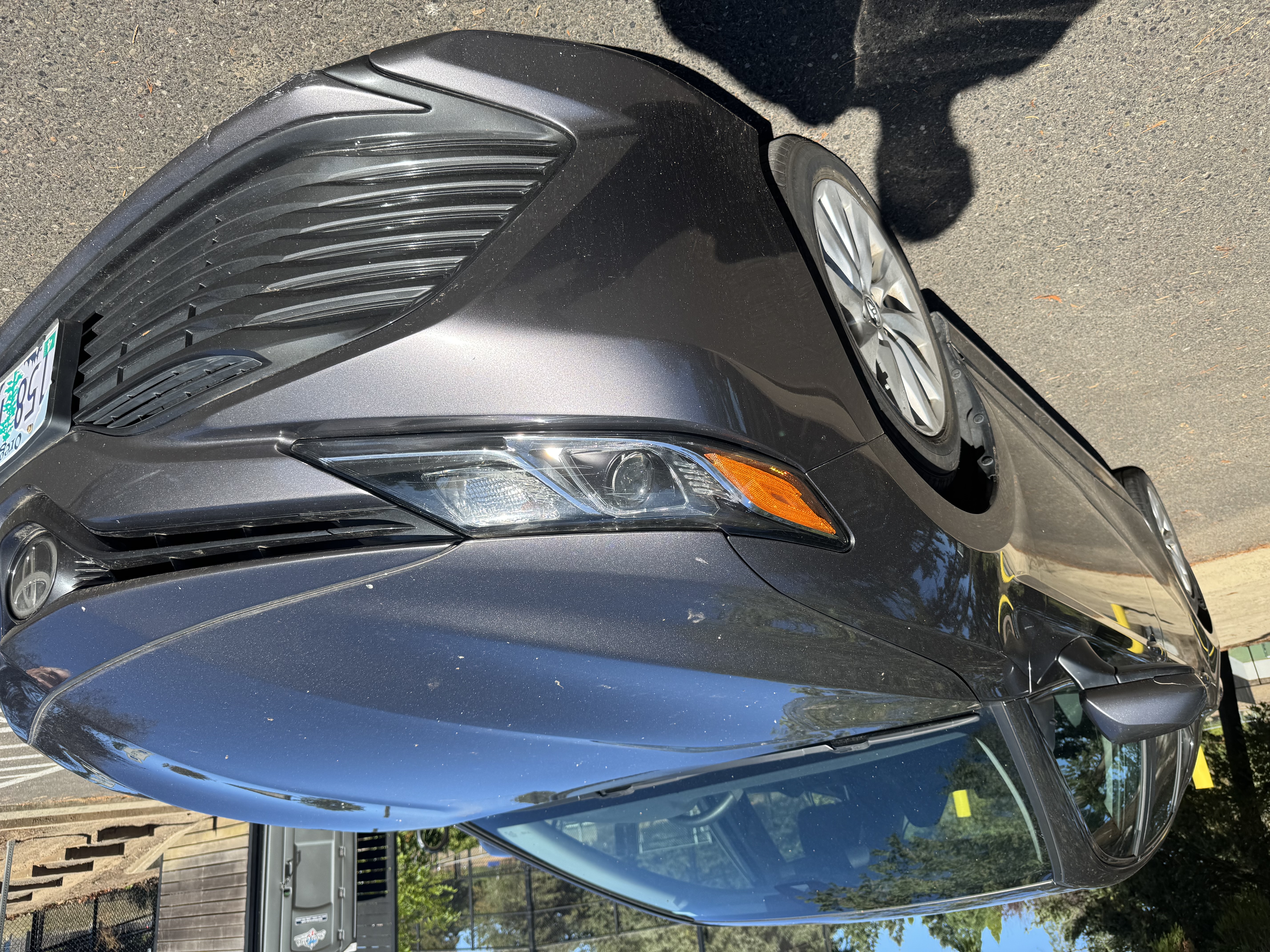 Used 2019 Toyota Camry LE FWD image 11