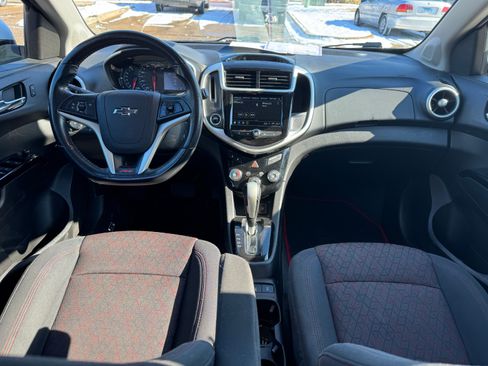 Used 2019 Chevrolet Sonic LT w/ Convenience Package image 12