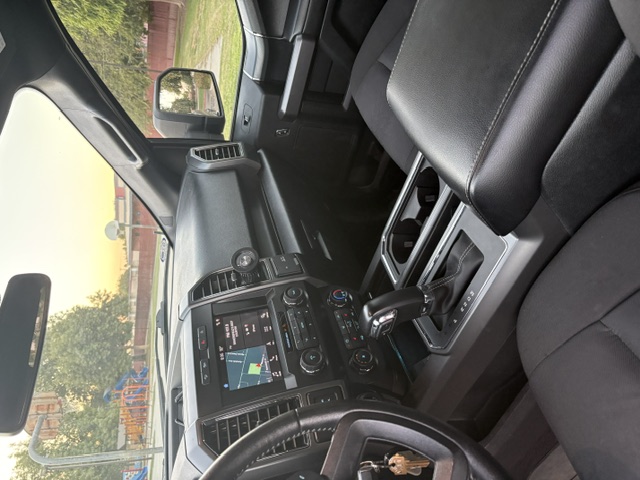 Used 2019 Ford F150 XLT w/ Equipment Group 302A Luxury AWD/4WD image 8
