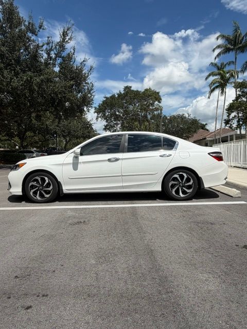 Used 2016 Honda Accord EX image 13