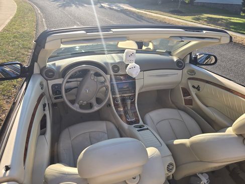Used 2009 Mercedes-Benz CLK 350 Cabriolet image 10