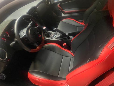 Used 2020 Subaru BRZ tS image 10