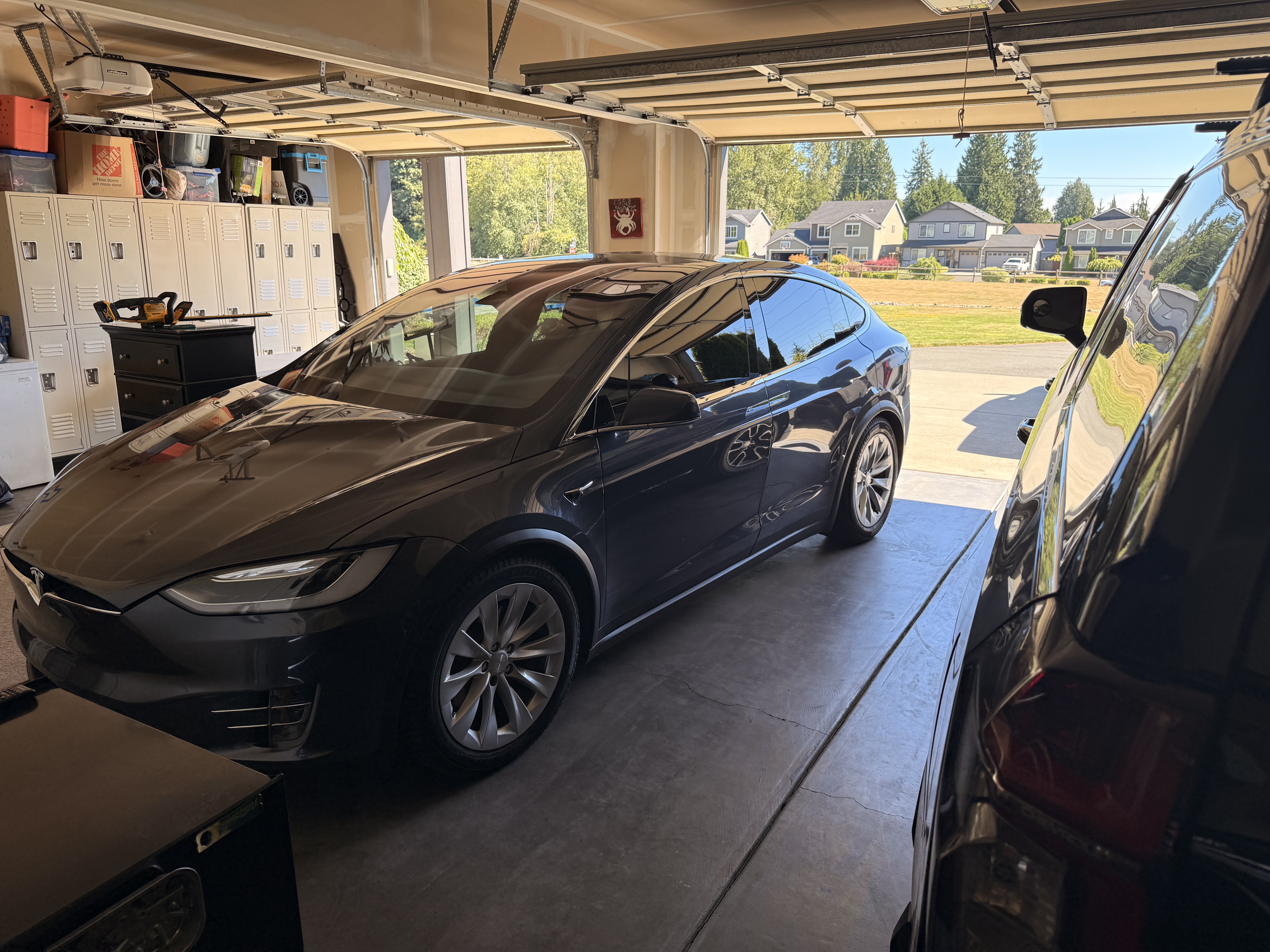 Used 2017 Tesla Model X 100D AWD/4WD image 5